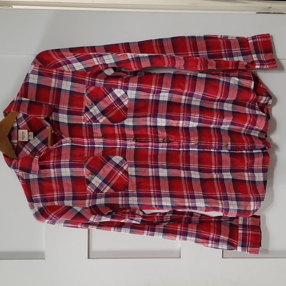Women's Mossimo Lightweight Red Plaid  Flannel Shirt, Size M